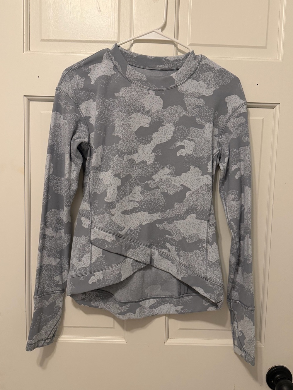 lululemon athletica Gray Camo Layered Hem Long Sleeve Top